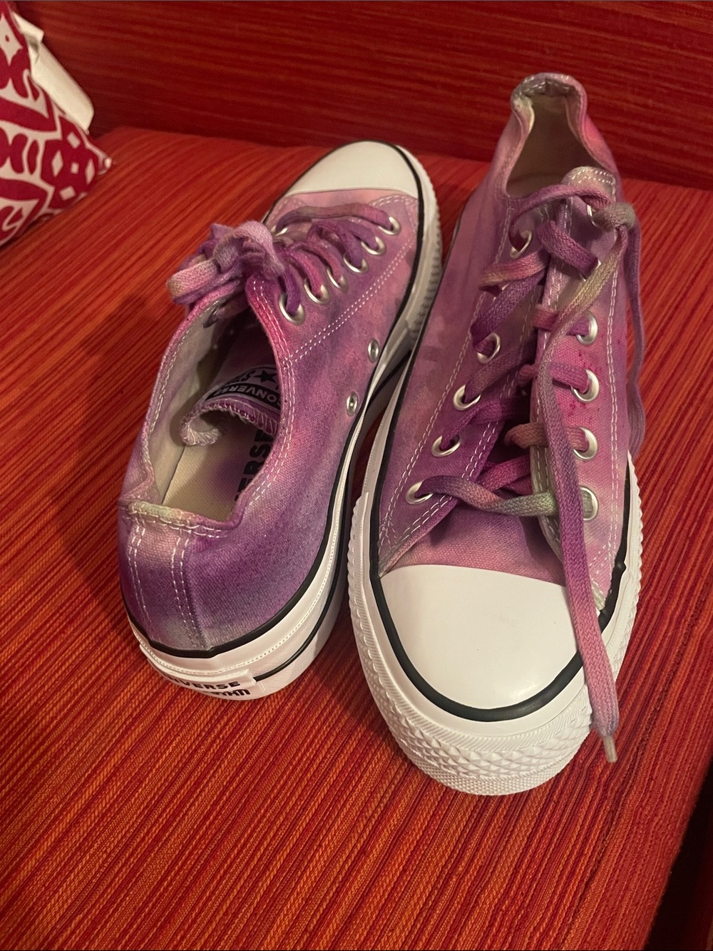 Purple Tie-Dye Low-Top Canvas sneakers